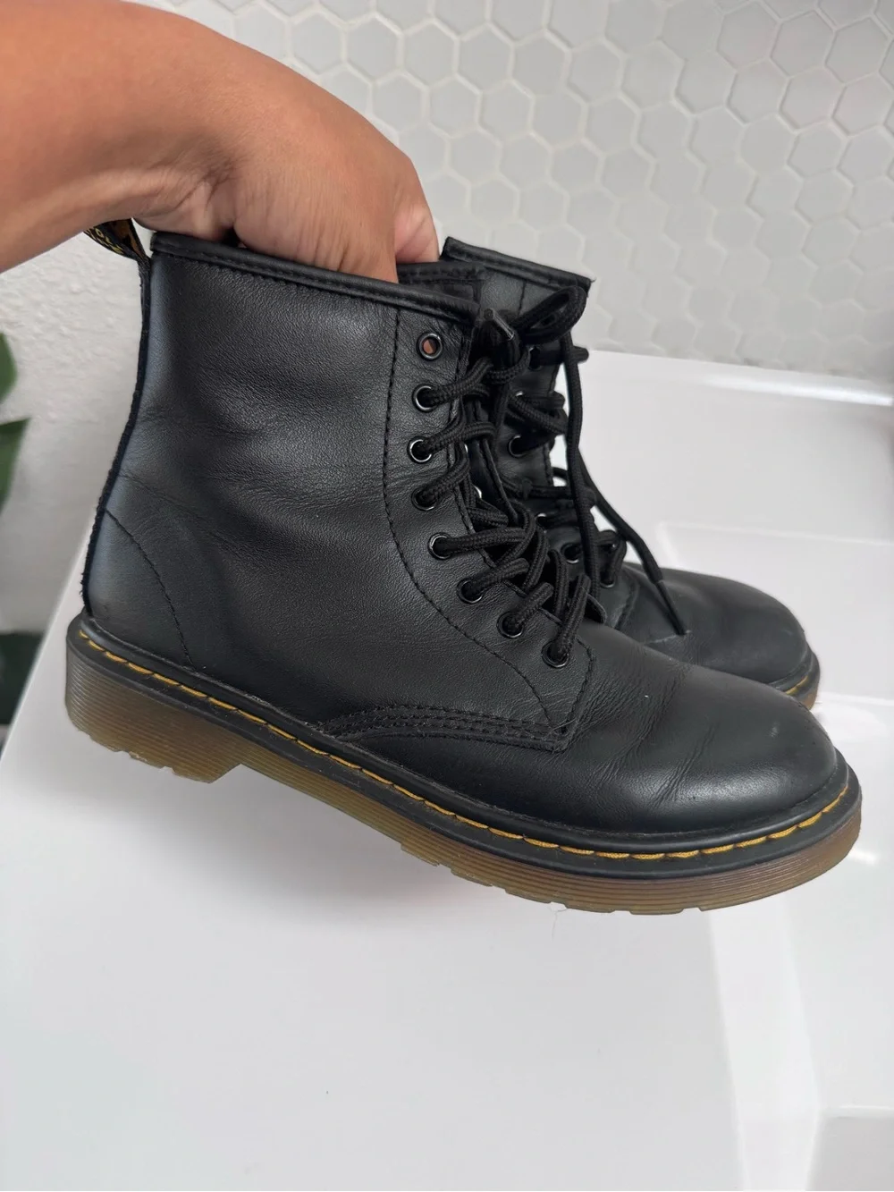 Dr. Martens Delaney Black Leather Lace-Up Boots in Size 2 youth Back to Class